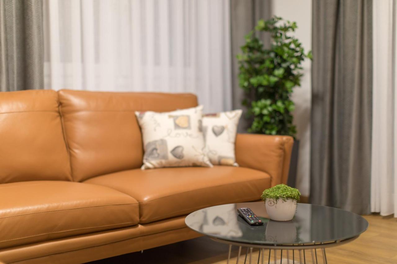 אוסילק Apartmani I Sobe Pejacevic מראה חיצוני תמונה