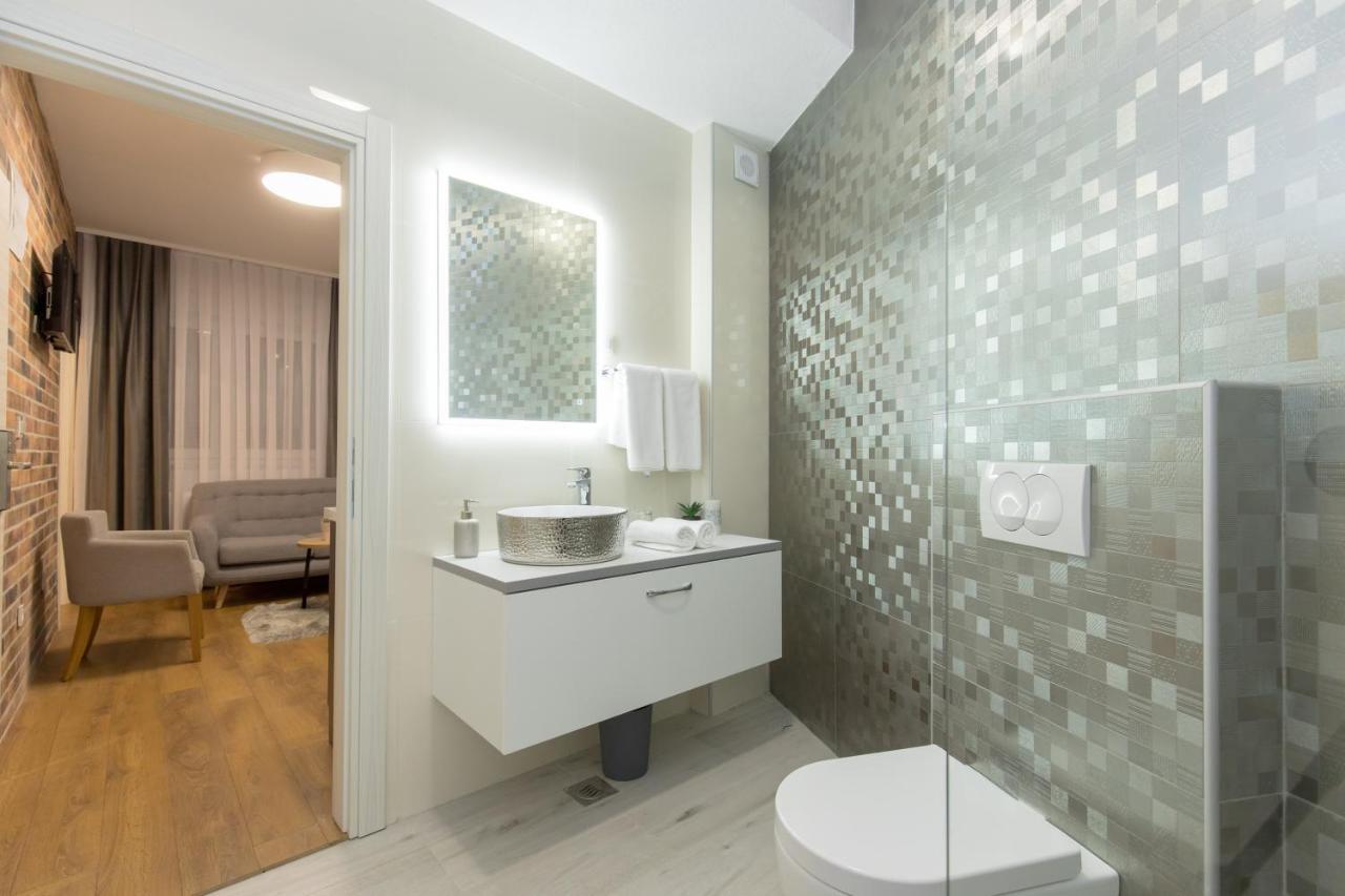 אוסילק Apartmani I Sobe Pejacevic מראה חיצוני תמונה