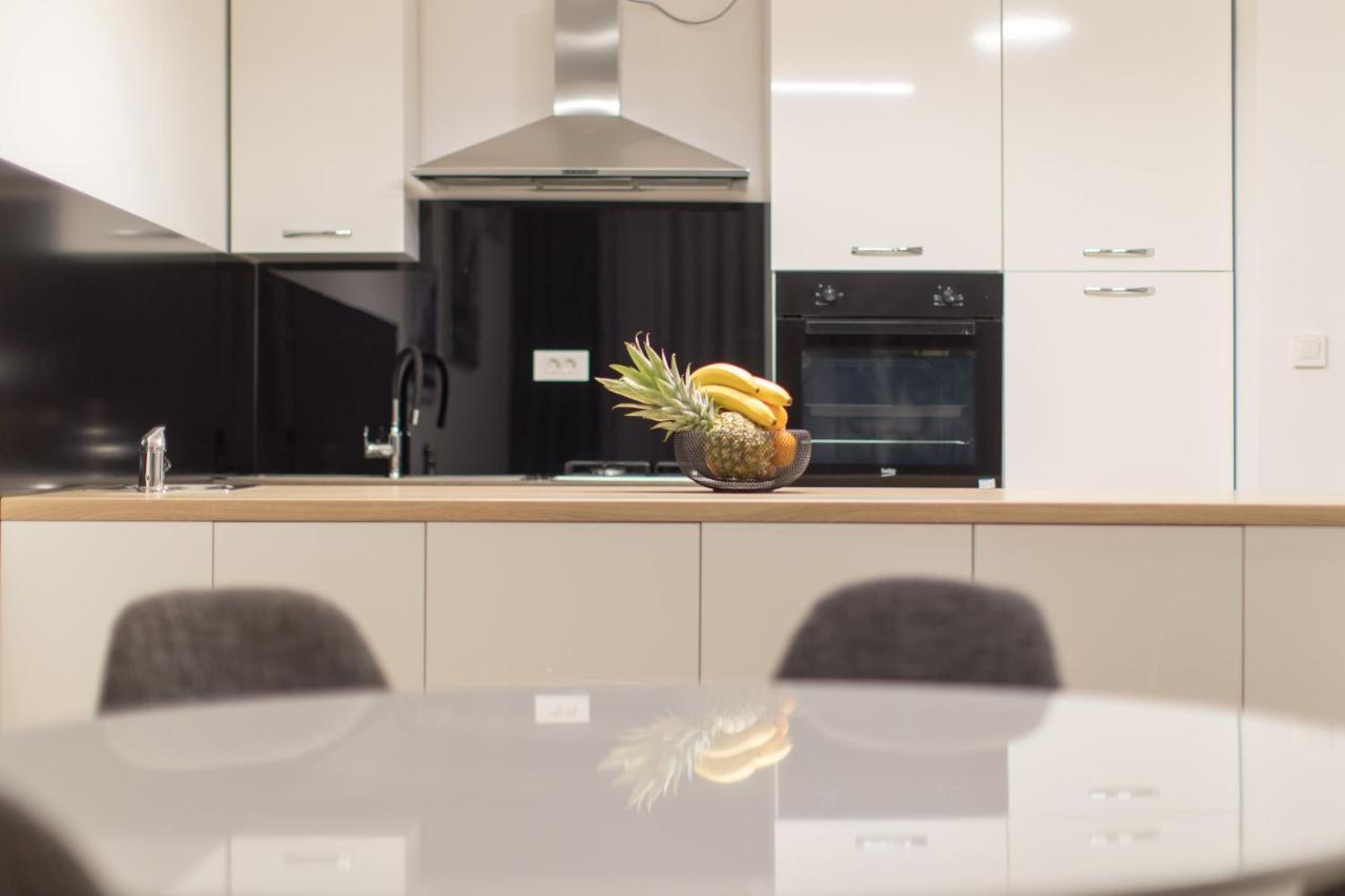 אוסילק Apartmani I Sobe Pejacevic מראה חיצוני תמונה