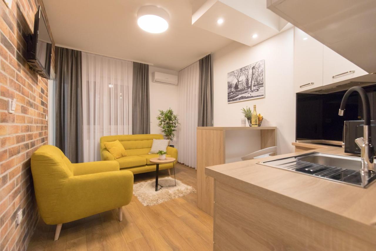 אוסילק Apartmani I Sobe Pejacevic מראה חיצוני תמונה