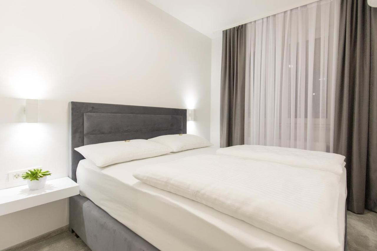 אוסילק Apartmani I Sobe Pejacevic מראה חיצוני תמונה